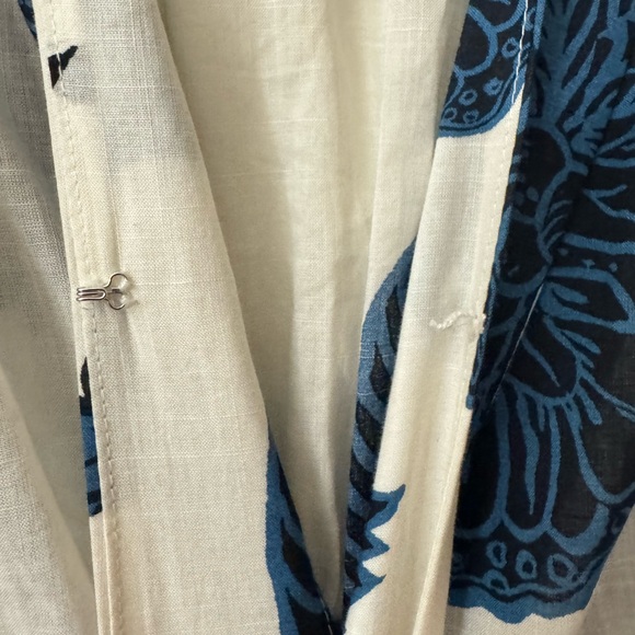 Banana Republic Navy and Cream Floral Wrap Midi Dress - Picture 6 of 10